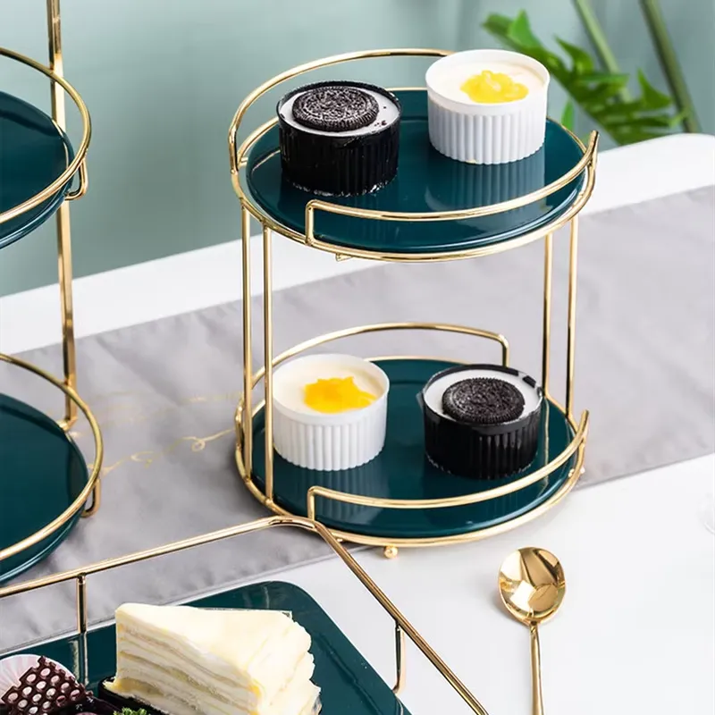 Luxury Golden Cake Stand Set M - огляд і ціна Display Risers Set